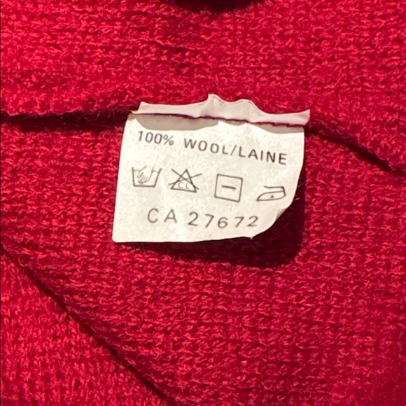 Women's Red Embroidered Vest - Picture 6 of 6